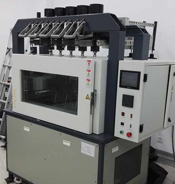 簾線帶式疲勞試驗(yàn)機(jī).jpg 簾線帶式疲勞試驗(yàn)機(jī).jpg